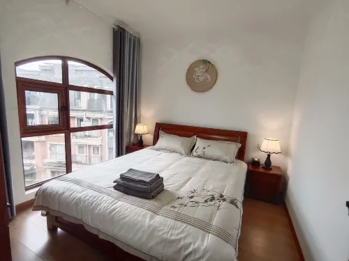 Winter Rose Apartment (Ehong Road No. 1)