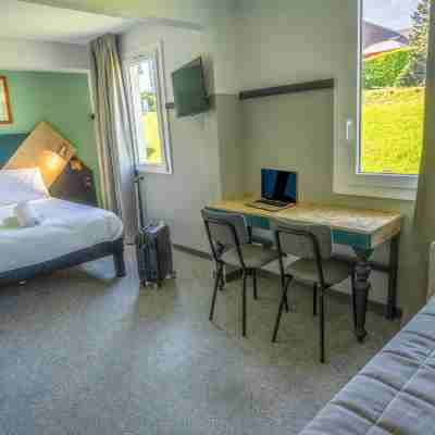 Greet Hotel Montbeliard Rooms