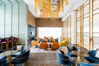 โรงแรม ฮอลิเดย์ อินน์ ลัคเนา แอร์พอร์ต บาย IHG - พร้อมอาหารเช้า