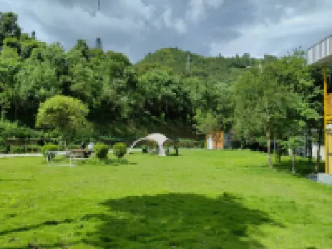 Lingli Home Xingquanwan Tangquan Resort