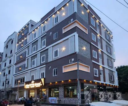 HOTeL DVR GRAND Отели рядом с достопримечательностью «Golden Sands Beach Front Resorts & Properties»