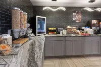 La Quinta Inn by Wyndham Sheboygan, WI - Frühstück