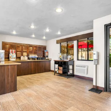 Best Western Grande River Inn  Suites