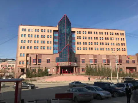 亞庫次克阿茲姆酒店 酒店