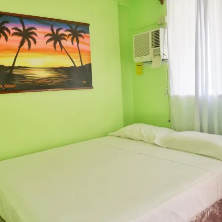 Puesta del Sol Beach Bungalows and Restobar