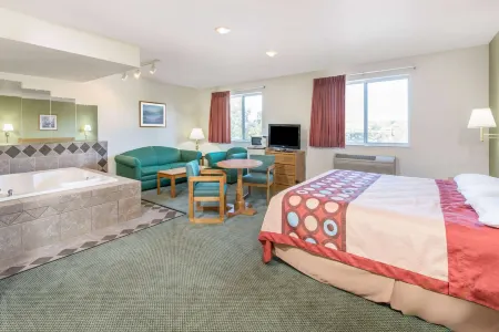 Super 8 by Wyndham West Middlesex/Sharon Area