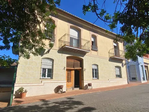 Encanto Rústico, Suite Olivo Con Baño Privado Y Vistas úNicas - Alcira