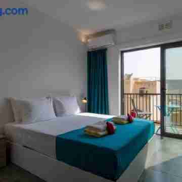 2Br with Distant Sea and Country Views in Gozo Rooms