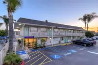 Motel 6 Rosemead, CA - Los Angeles Hotels in South San Gabriel