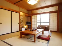 山水日式旅館 鄰近平湯瀑布的酒店