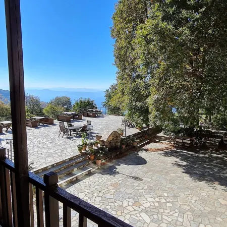 Manthos Mountain Resort & Spa