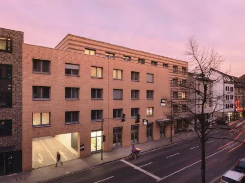 Holiday Inn - the niu, Seven Dusseldorf Ost