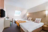 Campanile Geneve - Aeroport/Palexpo Hotels in Prevessin-Moens