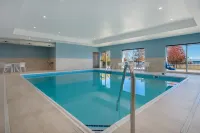 Holiday Inn Express & Suites Oscoda Hôtels à : Greenbush Township