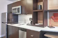 TownePlace Suites Medicine Hat Отели рядом с достопримечательностью «Колледж Медисин-Хат»