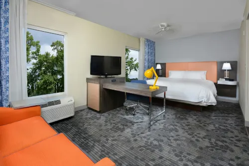 Hampton Inn & Suites Clinton - I-26 Hotels in Clinton