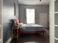 Washington A / Stylish 1BR/1BA Downtown Apt ALDI附近的飯店