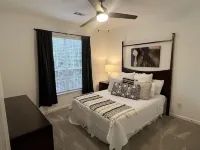 Fabulous 3 bedroom/2 bath with attached Garage Hotels near Ameris Bank Ampitheatre