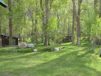 Historic 2 Story Hand-Hewn Log Cabin Next to Yellowstone Park - Chalets