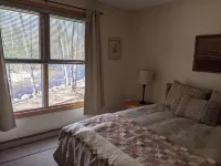 Deer Park River View Condo with AC