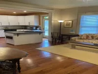 Country Comfort near Nashville at the Flying Pig Inn 奇特姆縣酒店