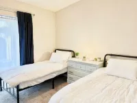 Updated Mid Century Villa! Close to Busch Gardens