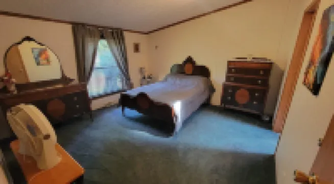 cozy vacation home with fantastic Lake access!