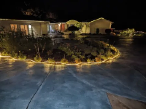 Sparkling Clean, Private & Quiet! Amazing Ocean Views [5]