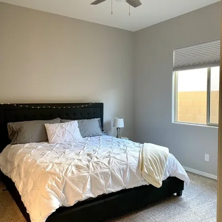 4 bed 3.5 bath modern ranch home with private pool/spa and golf course view