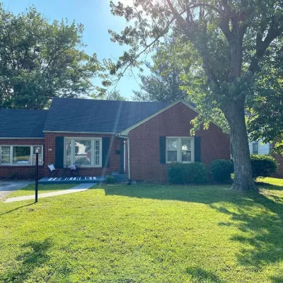 Kentucky Comfort Central Retreat, 2 Bedroom Home