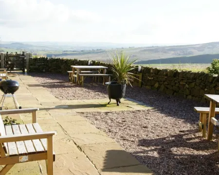 Historic Barn With Breathtaking Views Over Derbys/Staffs Border. Pet Friendly Hotels in Leek