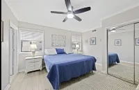 Beach view- large family friendly 3 Bedroom condo Hotel a 