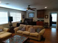 Landry Ranch Vacation Home - Close to the Franklin Ranch Baseball Complex!