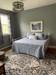 The PINK PEARL in Historic Leesburg Hotels near Sycolin Corner