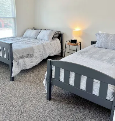 *NEWLY UPDATED* Elm Creek Homes- 2 bedroom sleeps 5 Hôtels à : Comte de Barber