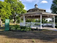 Beth's Place III-Downtown Potsdam-You'll Love It! Hotels in Potsdam