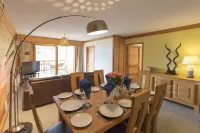 Apartment Felicite - a beautiful 6 person apartment with easy on-piste location Hotels in Montgenevre
