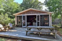 1940s Cottage Stunner Large Studio w/loft feel dog friendly Hotels near Cape Cod National Seashore