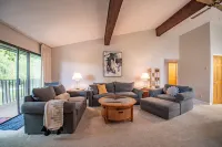 2 bedroom suite with resort facilities. Hotels in Geneva