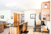 Ski in/ Ski out at Jay Peak- 10 feet from Grammy Jay Run