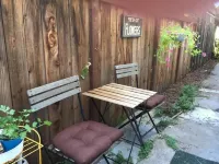 Spacious 1906 Victorian in-law apartment Hotels in Alameda