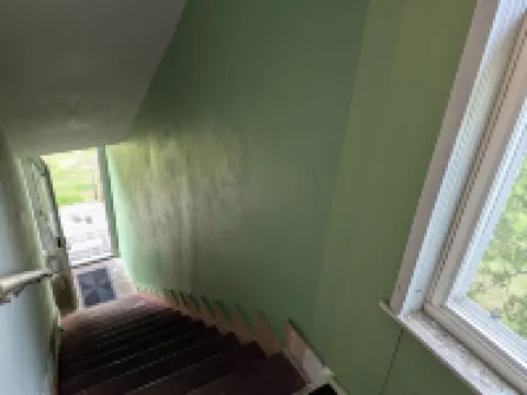 Cozy 2-bedroom apartment with WiFi, AC in welcoming Spring Green