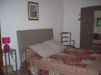 Traditional house with swimming pool for 1 couple - two children