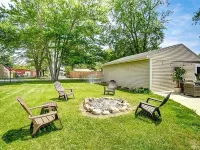 Leisure at the Lake Hotels in Stokes Township