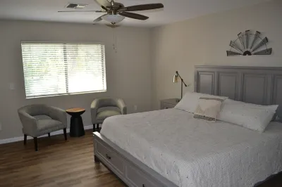 AZ Wine Country Retreat on Oak Creek Hotels near Horsin' Around Adventures (Sedona, AZ)