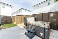 NEW! LIVIN A DREAM - STEPS FROM THE BEACH! PRIVATE HOT TUB!