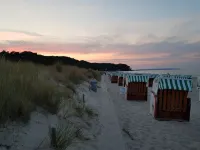 Modern apartment in direct beach location / POOL /sauna /W-LAN, parking included