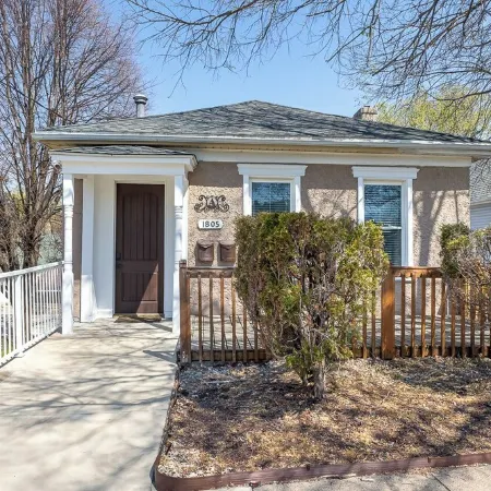 Check It Out! Great Location Large Priv w/Parking