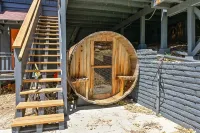 Private Mountain Retreat with Scenic Views