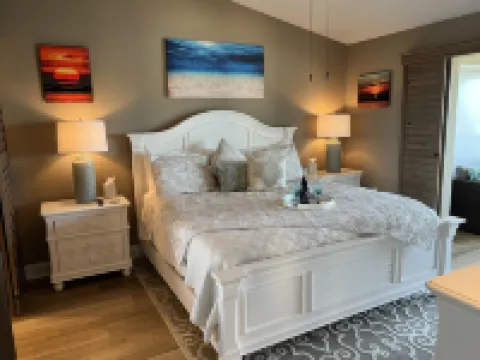 Luxury Waterfront Condo on Bouchelle Island NSB